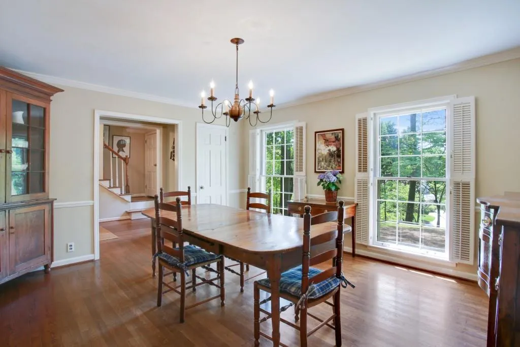 5585 Whitner Drive, Atlanta, Georgia 30327, 6 Bedrooms Bedrooms, ,3 BathroomsBathrooms,Residential,Sold,5585 Whitner Drive,5681457