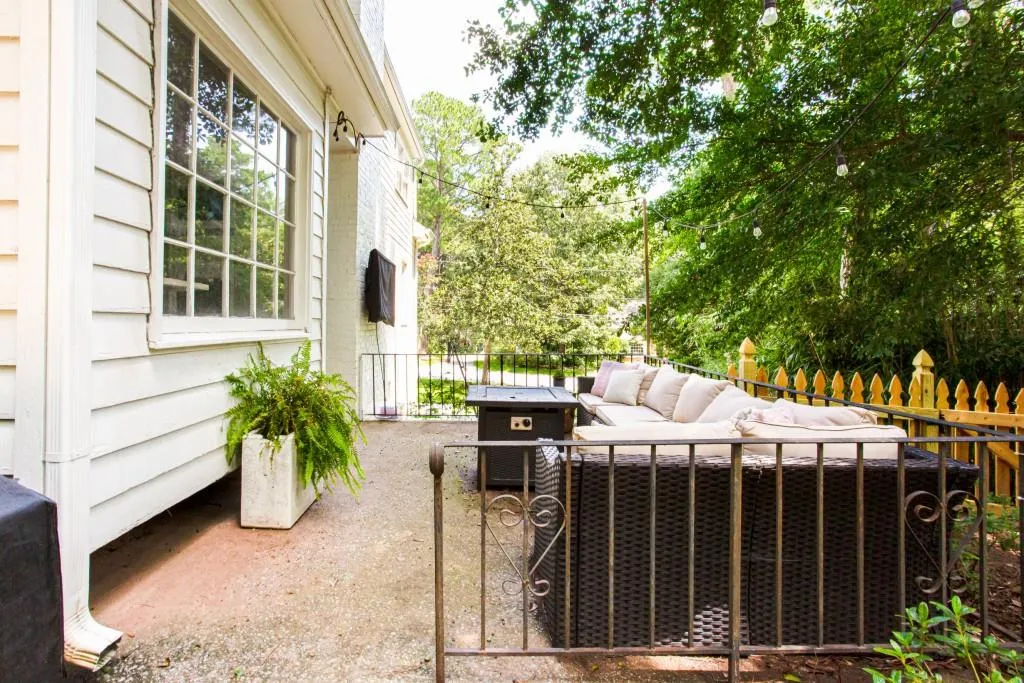 6740 Wright Road, Atlanta, Georgia 30328, 4 Bedrooms Bedrooms, ,3 BathroomsBathrooms,Residential,Sold,6740 Wright Road,7129197