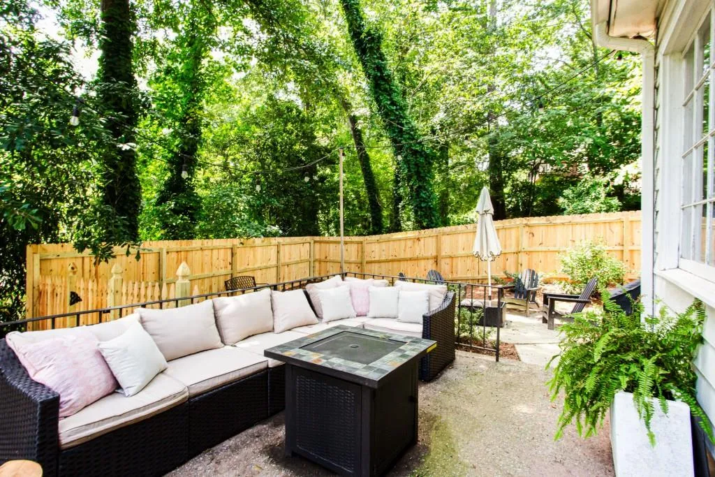 6740 Wright Road, Atlanta, Georgia 30328, 4 Bedrooms Bedrooms, ,3 BathroomsBathrooms,Residential,Sold,6740 Wright Road,7129197