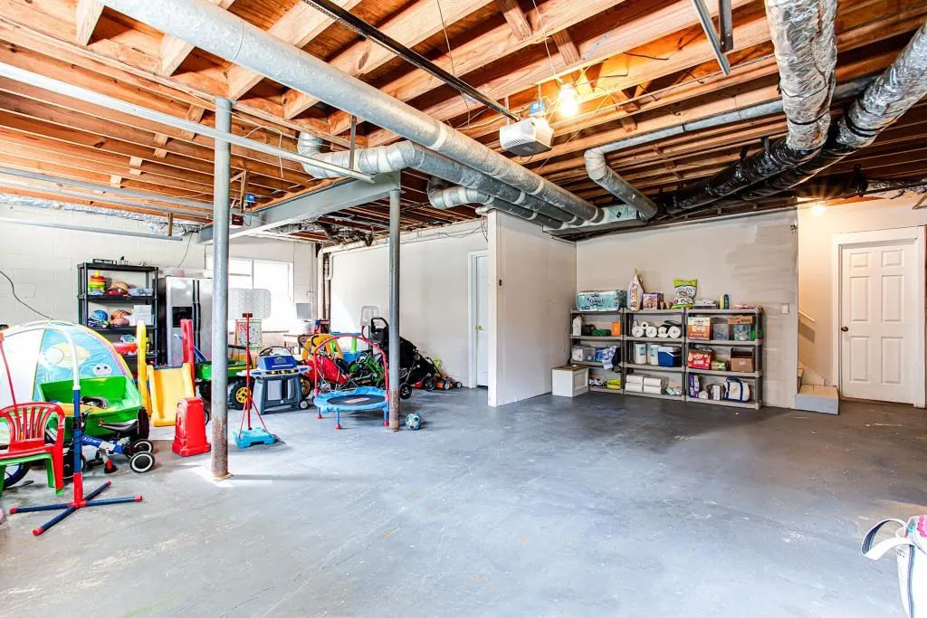 6740 Wright Road, Atlanta, Georgia 30328, 4 Bedrooms Bedrooms, ,3 BathroomsBathrooms,Residential,Sold,6740 Wright Road,7129197