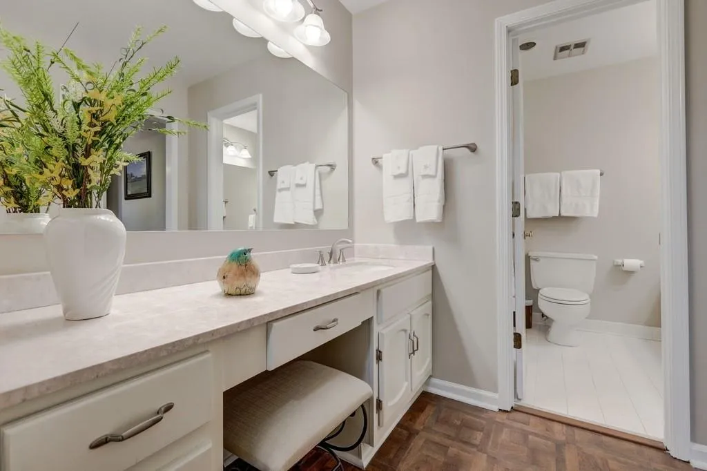 520 The North Chace, Atlanta, Georgia 30328, 3 Bedrooms Bedrooms, ,2 BathroomsBathrooms,Residential,Sold,520 The North Chace,6526420