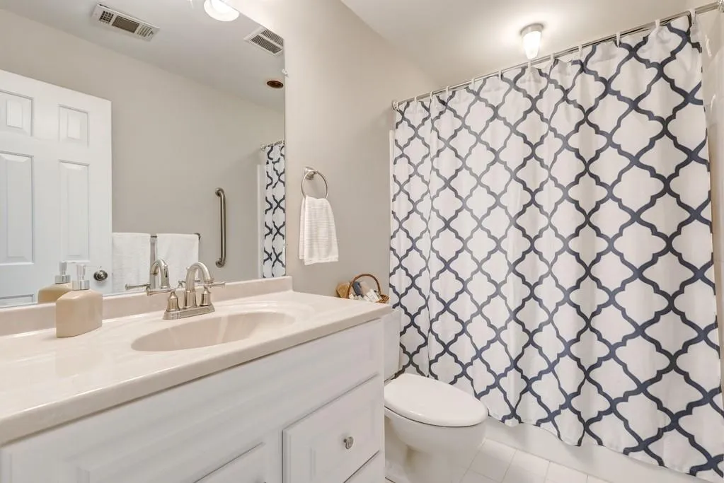520 The North Chace, Atlanta, Georgia 30328, 3 Bedrooms Bedrooms, ,2 BathroomsBathrooms,Residential,Sold,520 The North Chace,6526420