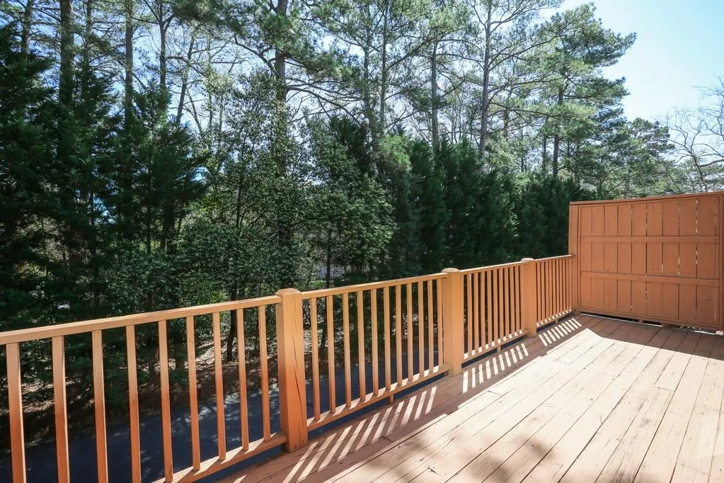 520 The North Chace, Atlanta, Georgia 30328, 3 Bedrooms Bedrooms, ,2 BathroomsBathrooms,Residential,Sold,520 The North Chace,6526420