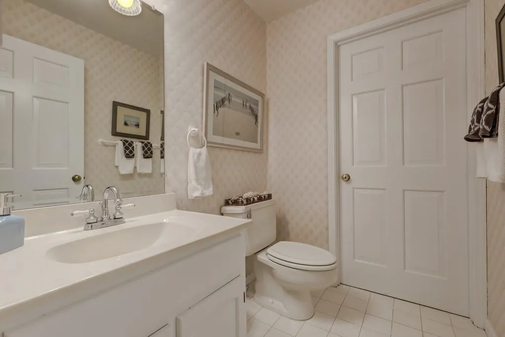 520 The North Chace, Atlanta, Georgia 30328, 3 Bedrooms Bedrooms, ,2 BathroomsBathrooms,Residential,Sold,520 The North Chace,6526420