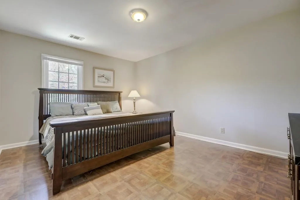 520 The North Chace, Atlanta, Georgia 30328, 3 Bedrooms Bedrooms, ,2 BathroomsBathrooms,Residential,Sold,520 The North Chace,6526420