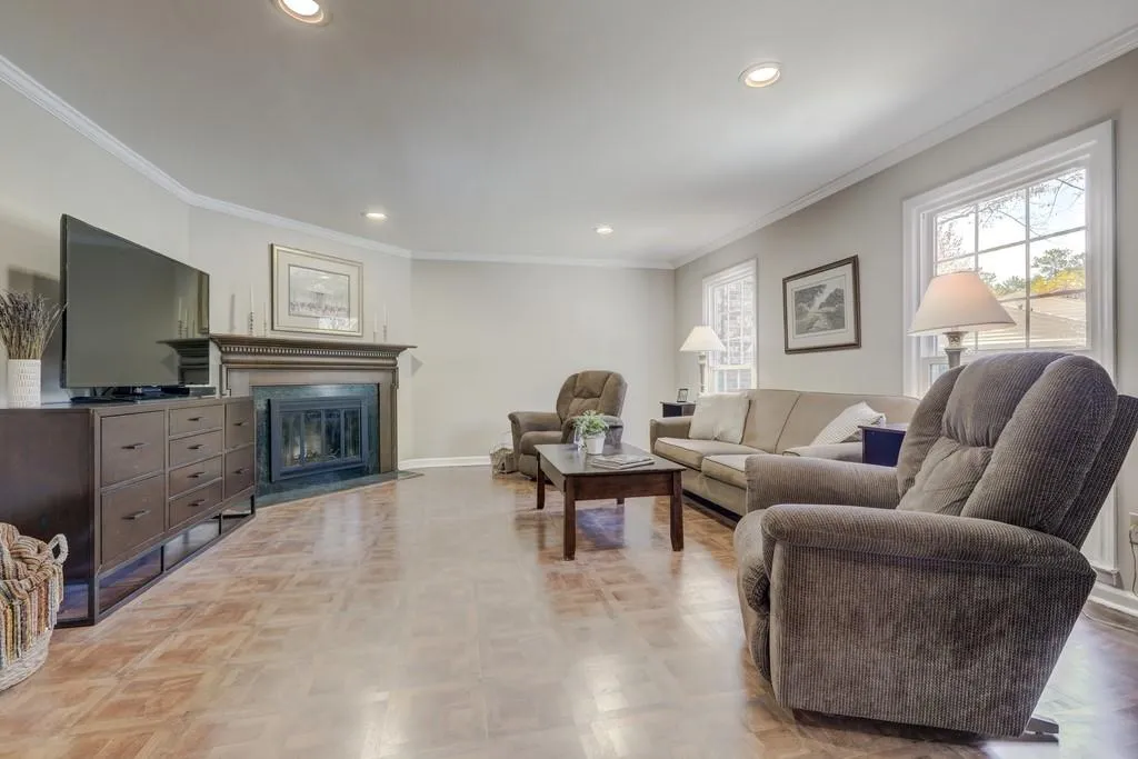 520 The North Chace, Atlanta, Georgia 30328, 3 Bedrooms Bedrooms, ,2 BathroomsBathrooms,Residential,Sold,520 The North Chace,6526420