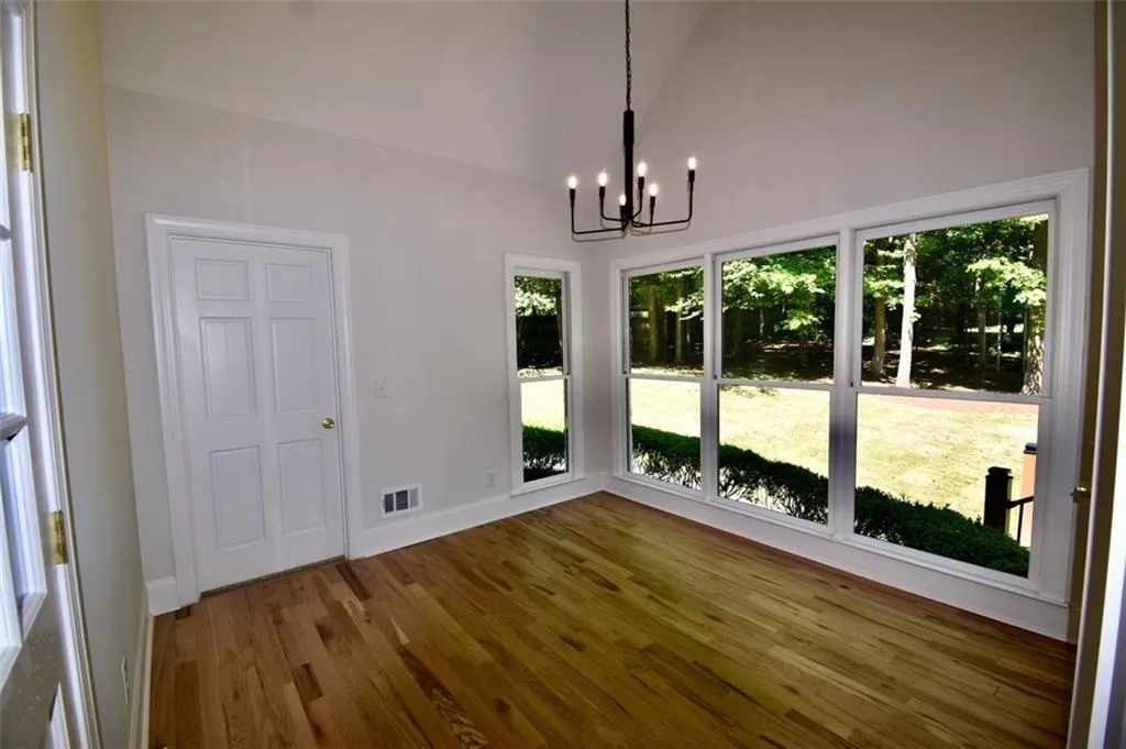 5000 Willow Bluff Drive, Atlanta, Georgia 30350, 7 Bedrooms Bedrooms, ,4 BathroomsBathrooms,Residential,Sold,5000 Willow Bluff Drive,7211084