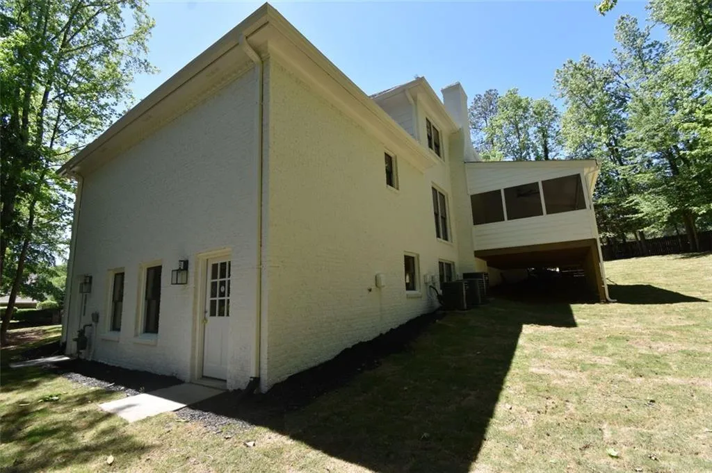 5000 Willow Bluff Drive, Atlanta, Georgia 30350, 7 Bedrooms Bedrooms, ,4 BathroomsBathrooms,Residential,Sold,5000 Willow Bluff Drive,7211084