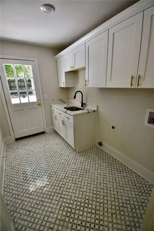 5000 Willow Bluff Drive, Atlanta, Georgia 30350, 7 Bedrooms Bedrooms, ,4 BathroomsBathrooms,Residential,Sold,5000 Willow Bluff Drive,7211084