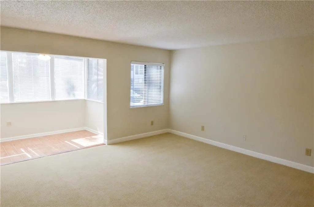 1609 Wingate Way, Sandy Springs, Georgia 30350, 2 Bedrooms Bedrooms, ,2 BathroomsBathrooms,Residential,Sold,1609 Wingate Way,7188443