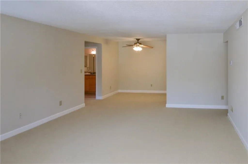 1609 Wingate Way, Sandy Springs, Georgia 30350, 2 Bedrooms Bedrooms, ,2 BathroomsBathrooms,Residential,Sold,1609 Wingate Way,7188443