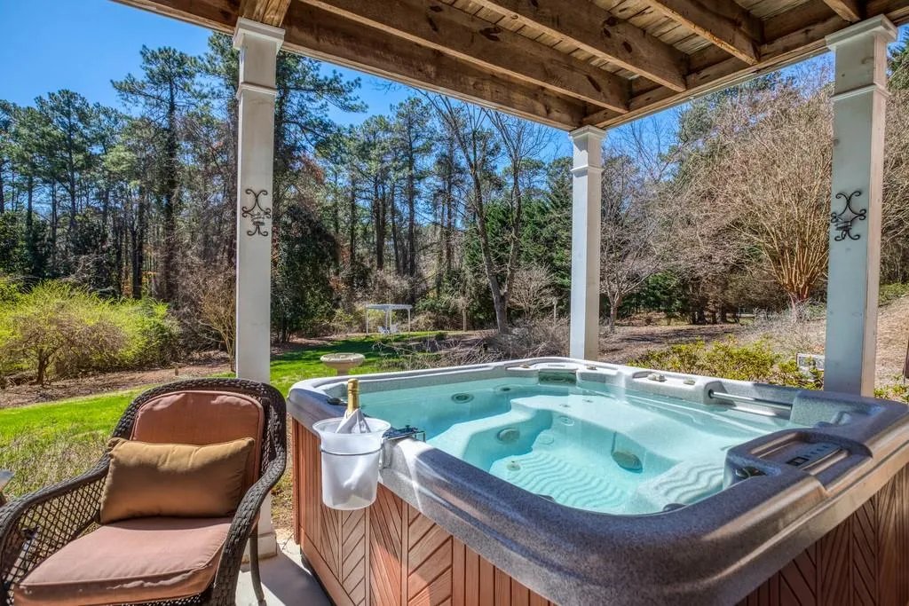 3285 Spalding Drive, Atlanta, Georgia 30350, 5 Bedrooms Bedrooms, ,3 BathroomsBathrooms,Residential,Sold,3285 Spalding Drive,6515986