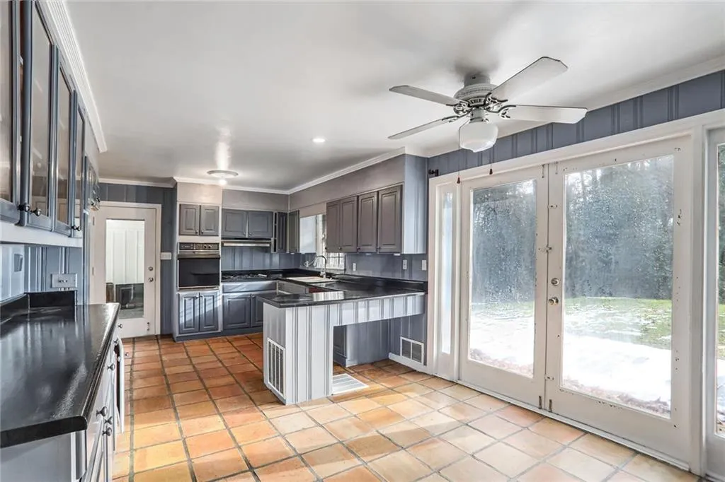 6545 Wright Road, Atlanta, Georgia 30328, 3 Bedrooms Bedrooms, ,2 BathroomsBathrooms,Residential,Sold,6545 Wright Road,7507011