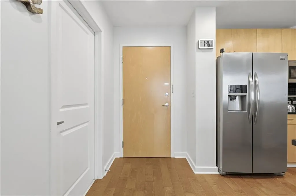 250 Pharr Road Ne Unit 1209, Atlanta, Georgia 30305, 2 Bedrooms Bedrooms, 0 ,2 BathroomsBathrooms,Residential,For Sale,250 Pharr Road Ne Unit 1209,7845907