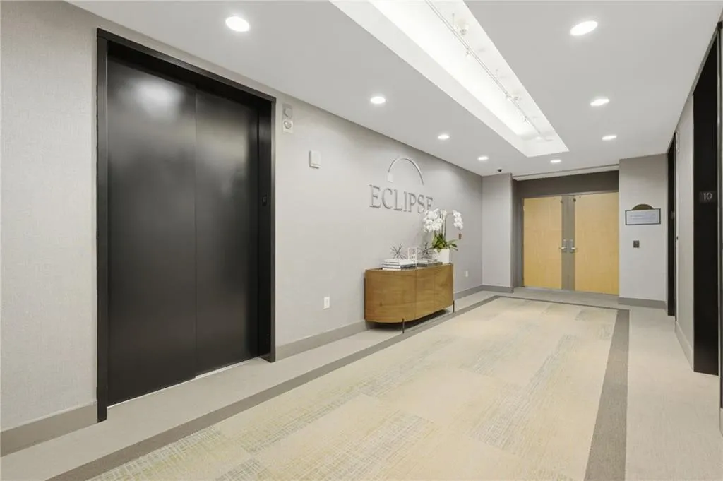 250 Pharr Road Ne Unit 1209, Atlanta, Georgia 30305, 2 Bedrooms Bedrooms, 0 ,2 BathroomsBathrooms,Residential,For Sale,250 Pharr Road Ne Unit 1209,7845907