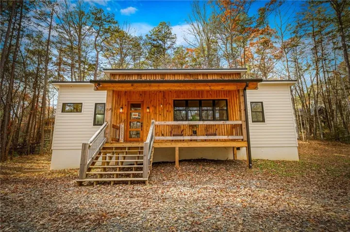 649 Lees Ride, Mccaysville, Georgia 30555
