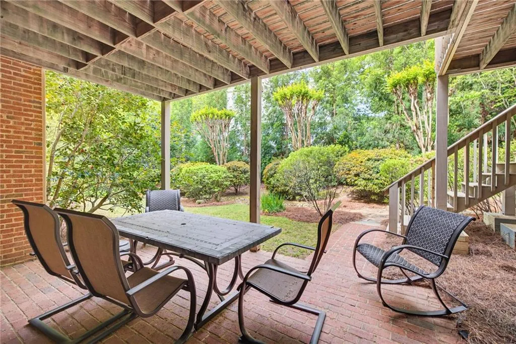 5100 Falcon Chase Lane, Atlanta, Georgia 30342, 4 Bedrooms Bedrooms, ,4 BathroomsBathrooms,Residential,For Sale,5100 Falcon Chase Lane,7752820