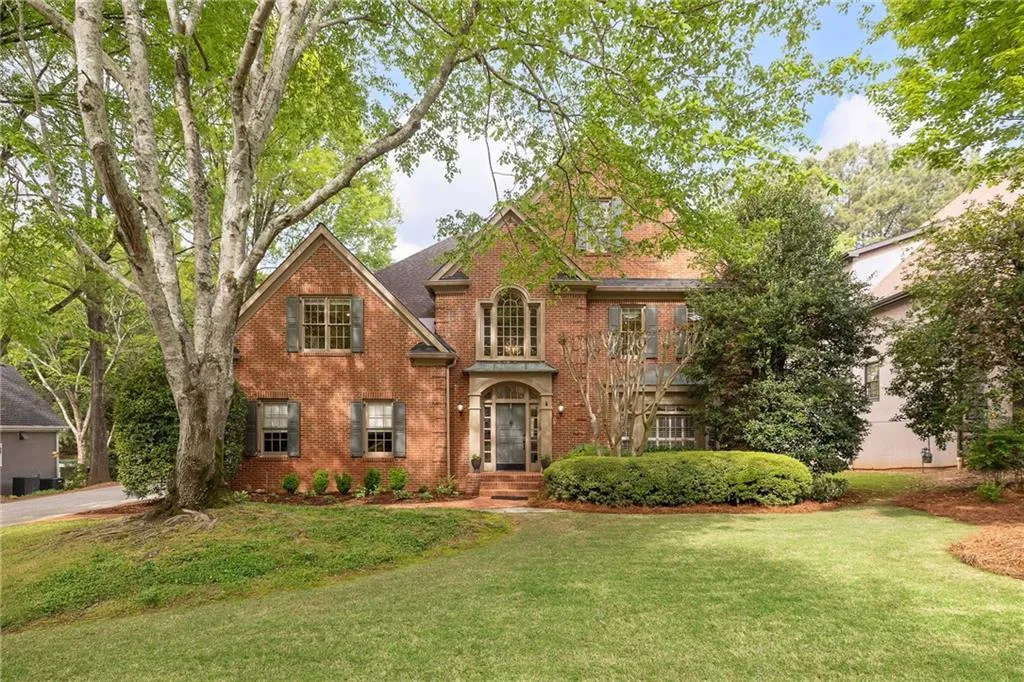 5100 Falcon Chase Lane, Atlanta, Georgia 30342, 4 Bedrooms Bedrooms, ,4 BathroomsBathrooms,Residential,For Sale,5100 Falcon Chase Lane,7752820