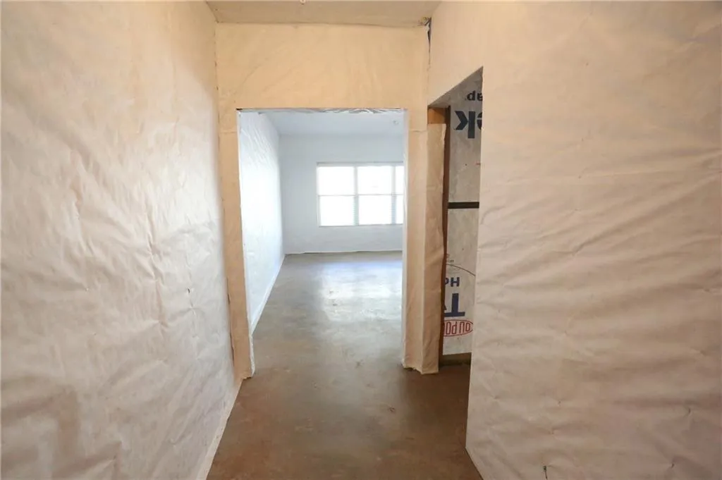914 Acadiana Drive, Atlanta, Georgia 30328, 3 Bedrooms Bedrooms, ,2 BathroomsBathrooms,Residential,Sold,914 Acadiana Drive,6876792