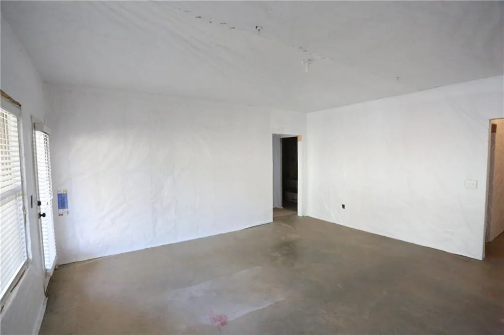 914 Acadiana Drive, Atlanta, Georgia 30328, 3 Bedrooms Bedrooms, ,2 BathroomsBathrooms,Residential,Sold,914 Acadiana Drive,6876792