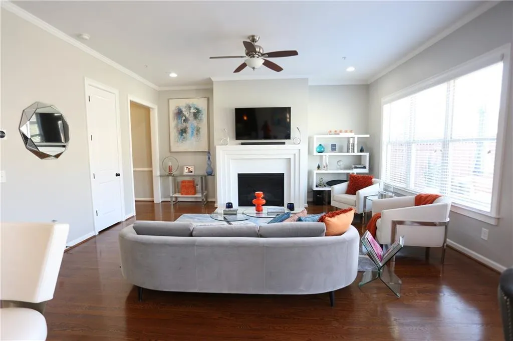 914 Acadiana Drive, Atlanta, Georgia 30328, 3 Bedrooms Bedrooms, ,2 BathroomsBathrooms,Residential,Sold,914 Acadiana Drive,6876792