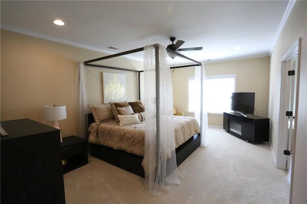 914 Acadiana Drive, Atlanta, Georgia 30328, 3 Bedrooms Bedrooms, ,2 BathroomsBathrooms,Residential,Sold,914 Acadiana Drive,6876792