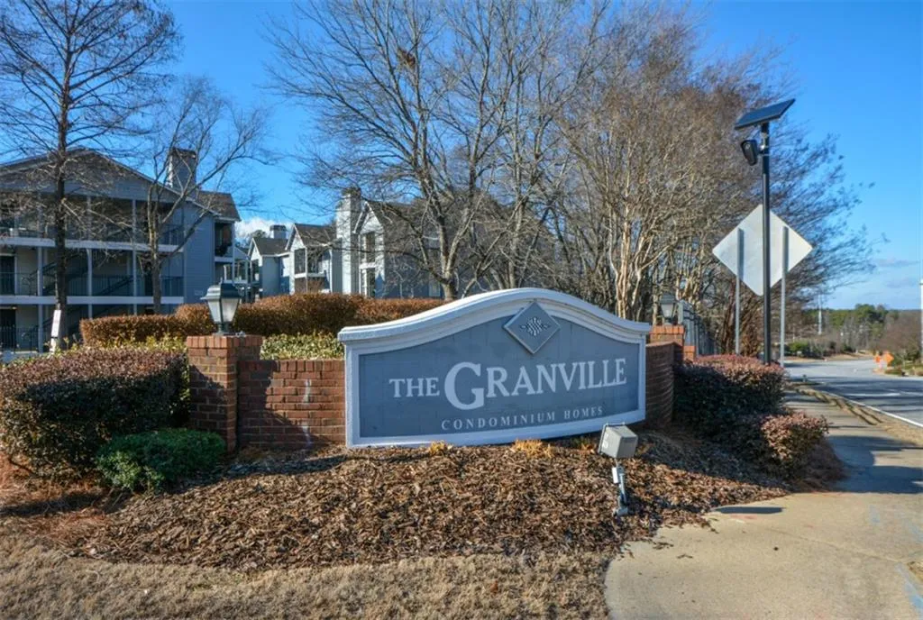 313 Granville Court, Sandy Springs, Georgia 30328, 2 Bedrooms Bedrooms, ,2 BathroomsBathrooms,Residential,Sold,313 Granville Court,7157545