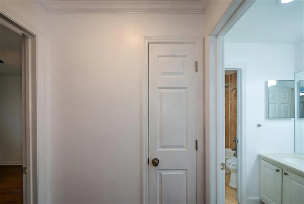 313 Granville Court, Sandy Springs, Georgia 30328, 2 Bedrooms Bedrooms, ,2 BathroomsBathrooms,Residential,Sold,313 Granville Court,7157545