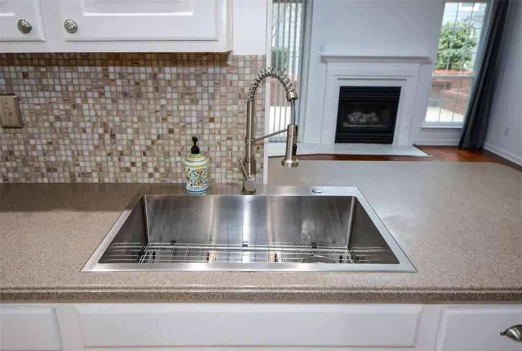 313 Granville Court, Sandy Springs, Georgia 30328, 2 Bedrooms Bedrooms, ,2 BathroomsBathrooms,Residential,Sold,313 Granville Court,7157545