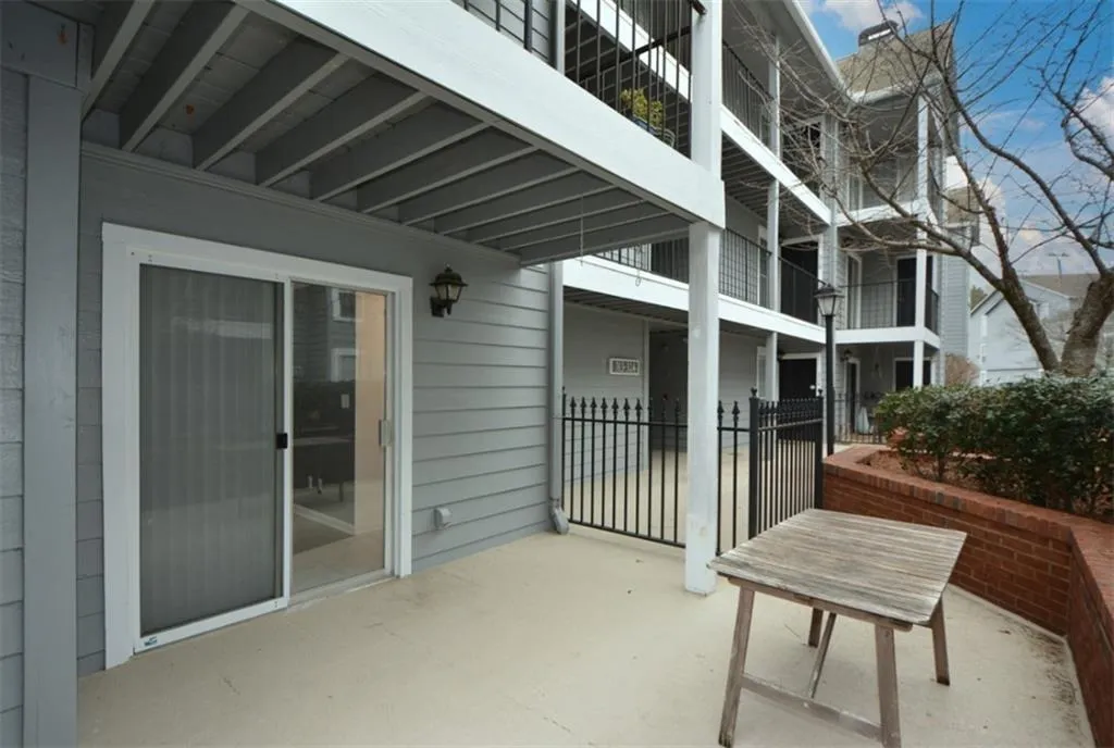 313 Granville Court, Sandy Springs, Georgia 30328, 2 Bedrooms Bedrooms, ,2 BathroomsBathrooms,Residential,Sold,313 Granville Court,7157545