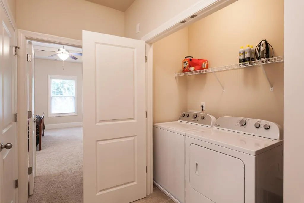 1219 Apperley Place, Sandy Springs, Georgia 30350, 4 Bedrooms Bedrooms, ,3 BathroomsBathrooms,Residential,Sold,1219 Apperley Place,5553906