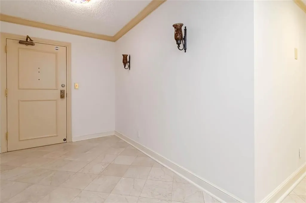 3530 Piedmont Road Ne Unit 5a, Atlanta, Georgia 30305, 3 Bedrooms Bedrooms, ,2 BathroomsBathrooms,Residential,For Sale,3530 Piedmont Road Ne Unit 5a,7595843