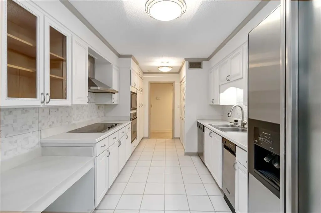 3530 Piedmont Road Ne Unit 5a, Atlanta, Georgia 30305, 3 Bedrooms Bedrooms, ,2 BathroomsBathrooms,Residential,For Sale,3530 Piedmont Road Ne Unit 5a,7595843