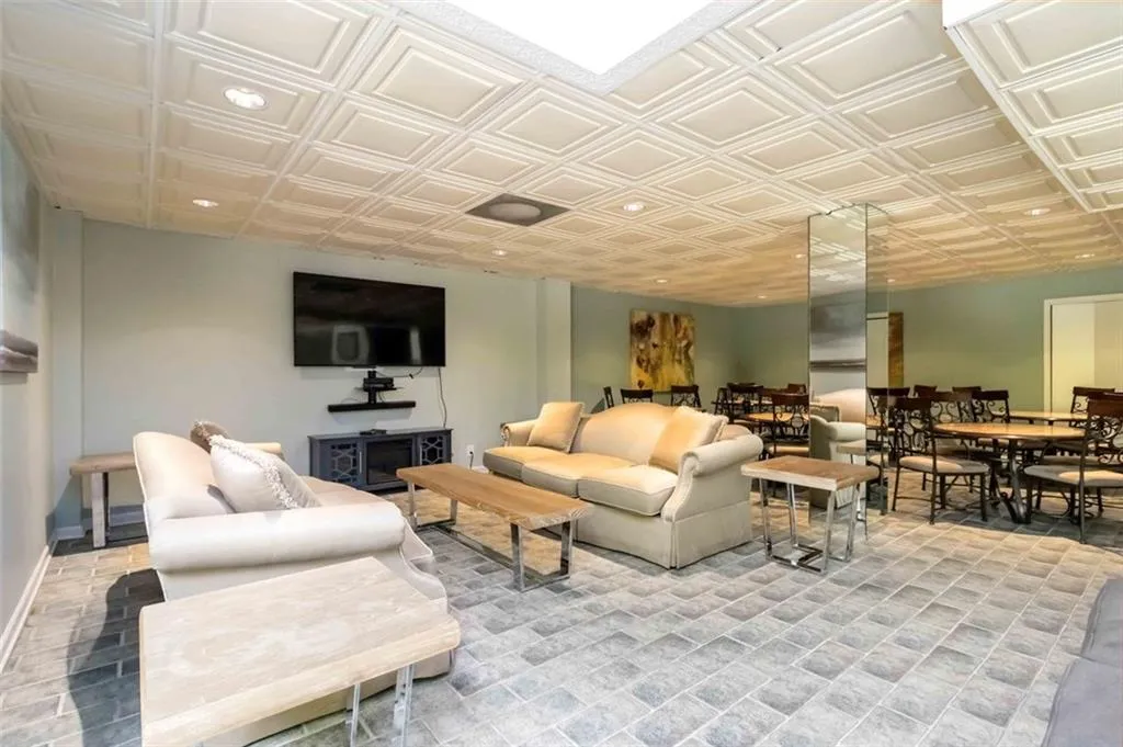 3530 Piedmont Road Ne Unit 5a, Atlanta, Georgia 30305, 3 Bedrooms Bedrooms, ,2 BathroomsBathrooms,Residential,For Sale,3530 Piedmont Road Ne Unit 5a,7595843