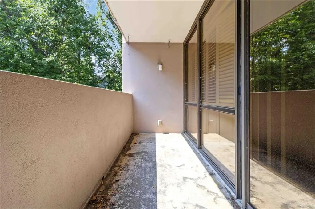 3530 Piedmont Road Ne Unit 5a, Atlanta, Georgia 30305, 3 Bedrooms Bedrooms, ,2 BathroomsBathrooms,Residential,For Sale,3530 Piedmont Road Ne Unit 5a,7595843