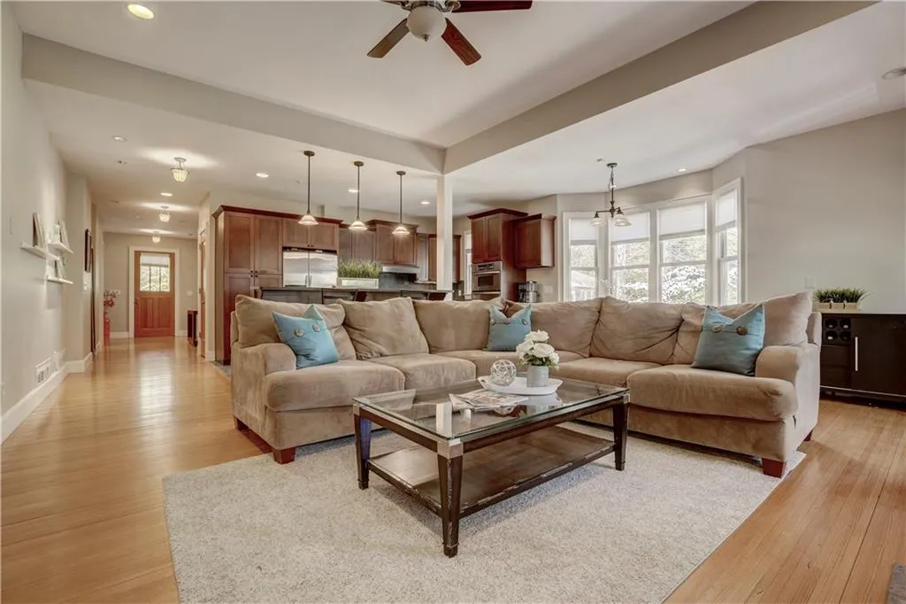 1759 Marietta Road Nw, Atlanta, Georgia 30318, 5 Bedrooms Bedrooms, ,2 BathroomsBathrooms,Residential,Sold,1759 Marietta Road Nw,5992714