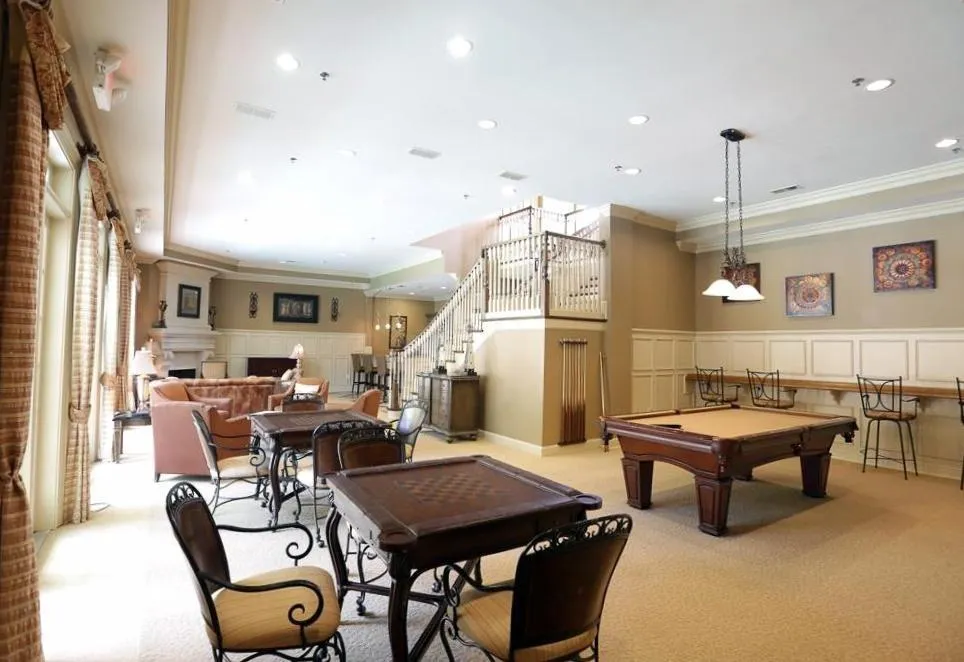 1187 Glenridge Place Unit 1187, Sandy Springs, Georgia 30342, 2 Bedrooms Bedrooms, ,2 BathroomsBathrooms,Residential,Sold,1187 Glenridge Place Unit 1187,5753185