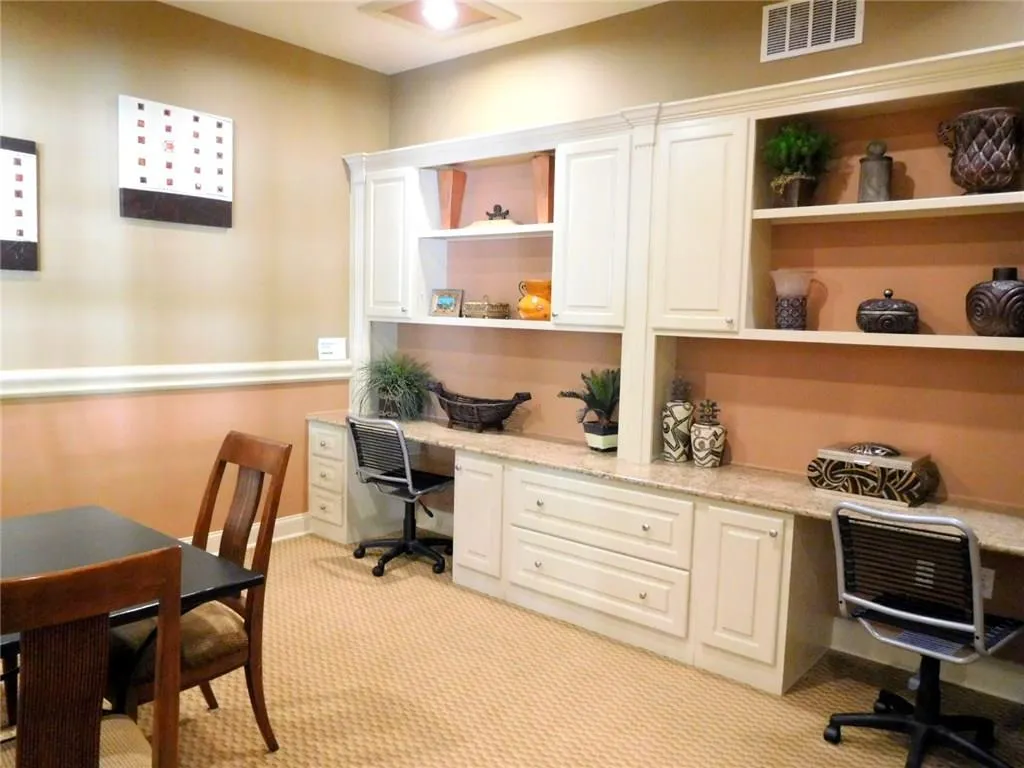 1187 Glenridge Place Unit 1187, Sandy Springs, Georgia 30342, 2 Bedrooms Bedrooms, ,2 BathroomsBathrooms,Residential,Sold,1187 Glenridge Place Unit 1187,5753185