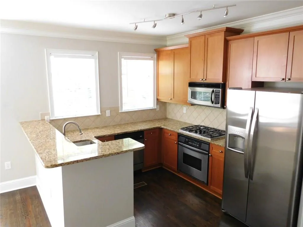 1187 Glenridge Place Unit 1187, Sandy Springs, Georgia 30342, 2 Bedrooms Bedrooms, ,2 BathroomsBathrooms,Residential,Sold,1187 Glenridge Place Unit 1187,5753185