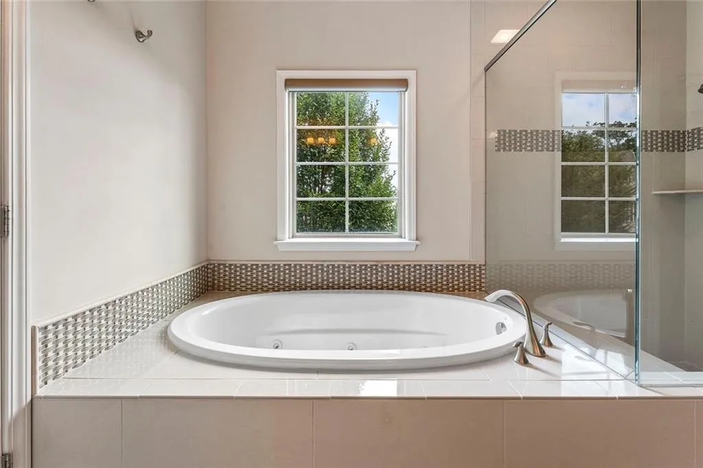 961 Thibideau Court, Sandy Springs, Georgia 30328, 3 Bedrooms Bedrooms, ,3 BathroomsBathrooms,Residential,For Sale,961 Thibideau Court,7636935