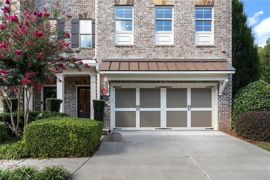 961 Thibideau Court, Sandy Springs, Georgia 30328, 3 Bedrooms Bedrooms, ,3 BathroomsBathrooms,Residential,For Sale,961 Thibideau Court,7636935