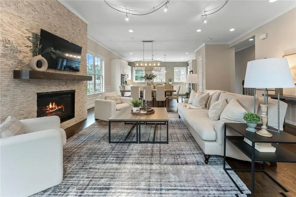 961 Thibideau Court, Sandy Springs, Georgia 30328, 3 Bedrooms Bedrooms, ,3 BathroomsBathrooms,Residential,For Sale,961 Thibideau Court,7636935