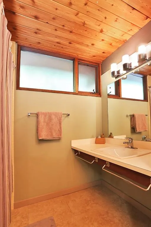 45 Seville Chase Nw, Atlanta, Georgia 30328, 3 Bedrooms Bedrooms, ,2 BathroomsBathrooms,Residential,Sold,45 Seville Chase Nw,5726648