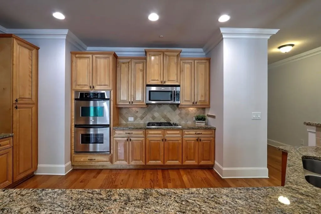 7790 Glisten Avenue Unit 288, Sandy Springs, Georgia 30328, 3 Bedrooms Bedrooms, ,2 BathroomsBathrooms,Residential,Sold,7790 Glisten Avenue Unit 288,5864860