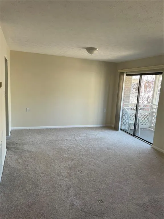 475 Mount Vernon Highway Ne Unit B212, Sandy Springs, Georgia 30328, 1 Bedroom Bedrooms, ,1 BathroomBathrooms,Residential,Sold,475 Mount Vernon Highway Ne Unit B212,7191258