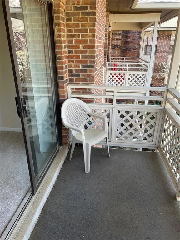 475 Mount Vernon Highway Ne Unit B212, Sandy Springs, Georgia 30328, 1 Bedroom Bedrooms, ,1 BathroomBathrooms,Residential,Sold,475 Mount Vernon Highway Ne Unit B212,7191258