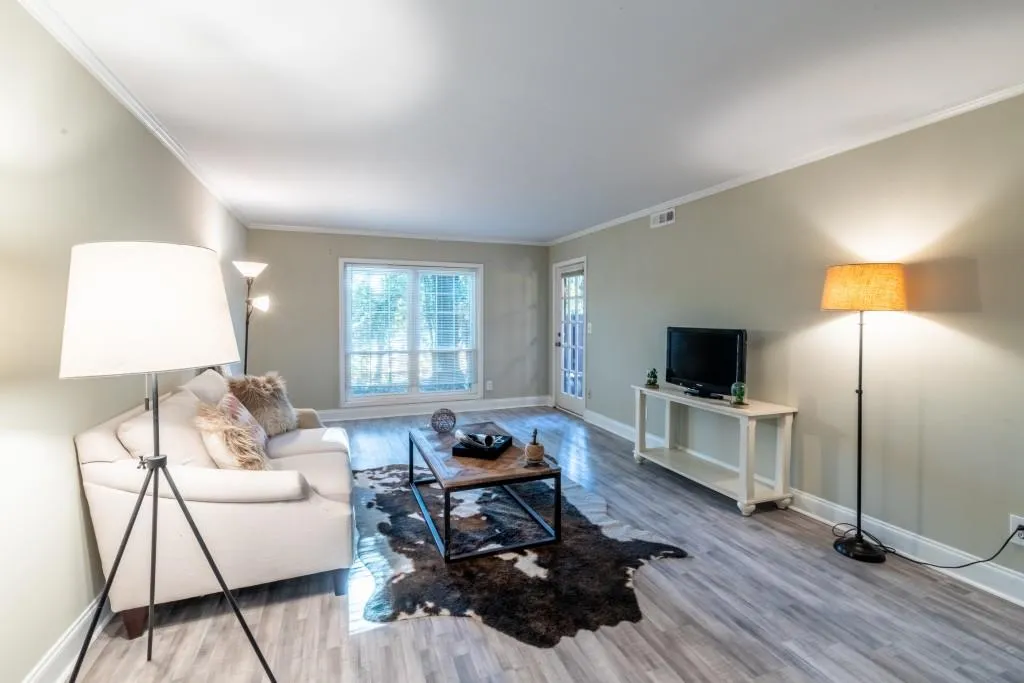 6851 Roswell Road Unit M-12, Sandy Springs, Georgia 30328, 3 Bedrooms Bedrooms, ,2 BathroomsBathrooms,Residential,Sold,6851 Roswell Road Unit M-12,6979015