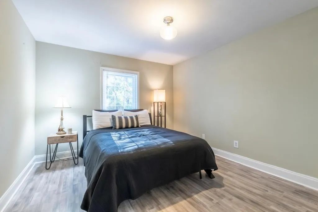 6851 Roswell Road Unit M-12, Sandy Springs, Georgia 30328, 3 Bedrooms Bedrooms, ,2 BathroomsBathrooms,Residential,Sold,6851 Roswell Road Unit M-12,6979015