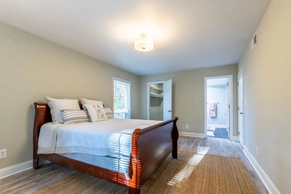 6851 Roswell Road Unit M-12, Sandy Springs, Georgia 30328, 3 Bedrooms Bedrooms, ,2 BathroomsBathrooms,Residential,Sold,6851 Roswell Road Unit M-12,6979015