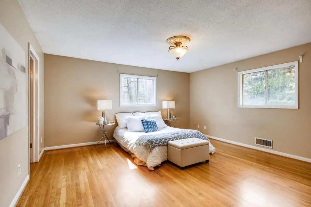 740 Spalding Drive, Sandy Springs, Georgia 30328, 4 Bedrooms Bedrooms, ,3 BathroomsBathrooms,Residential,Sold,740 Spalding Drive,6698255
